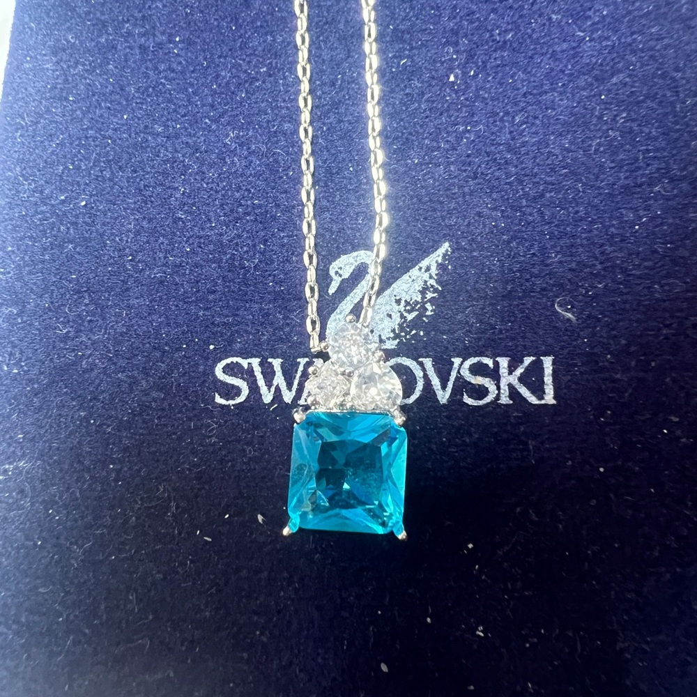 Swarovski Blue Pendant Necklace